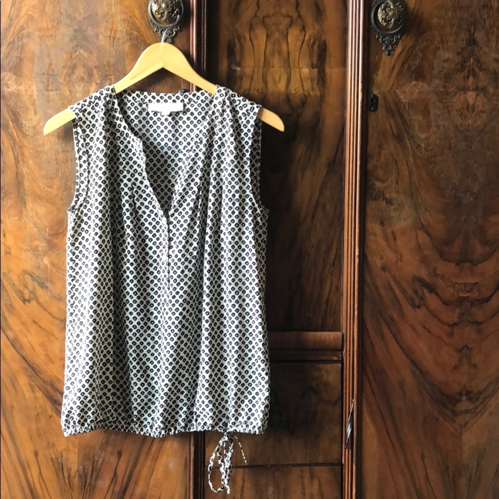 Ann Taylor patterned drawstring tank.